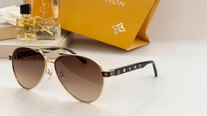 Louis Vuitton Sunglasses ID:20230516-164